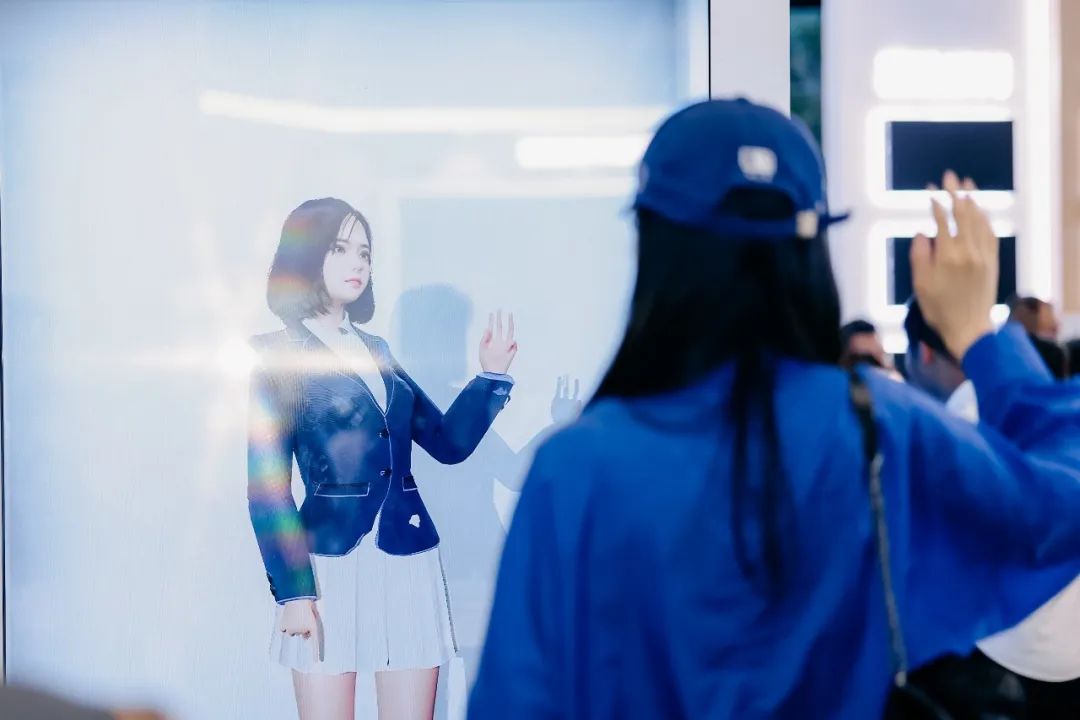 “AI+智能显示”引领未来 喜乐在线新品InfoComm展大放异彩