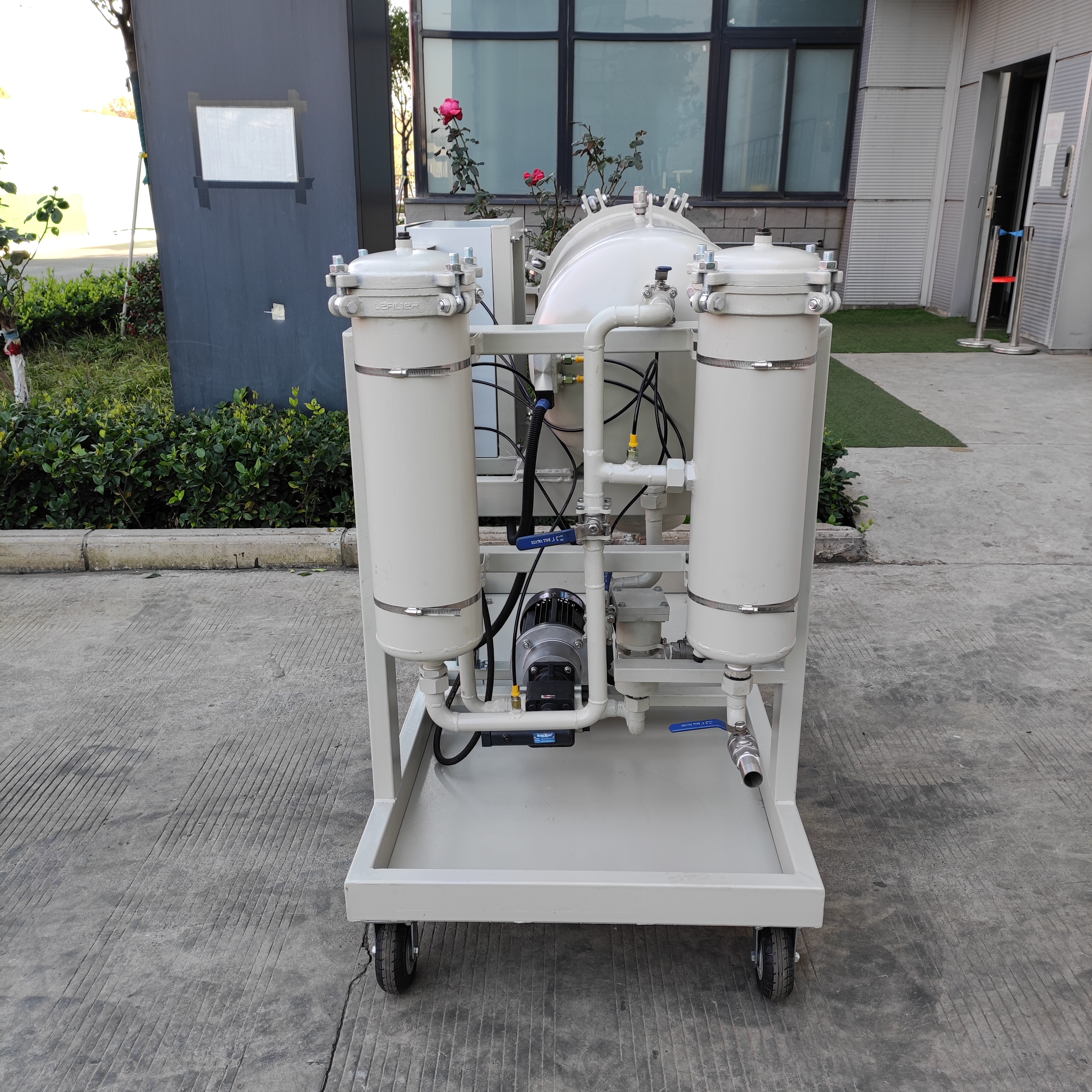 聚结脱水滤油机工作原理